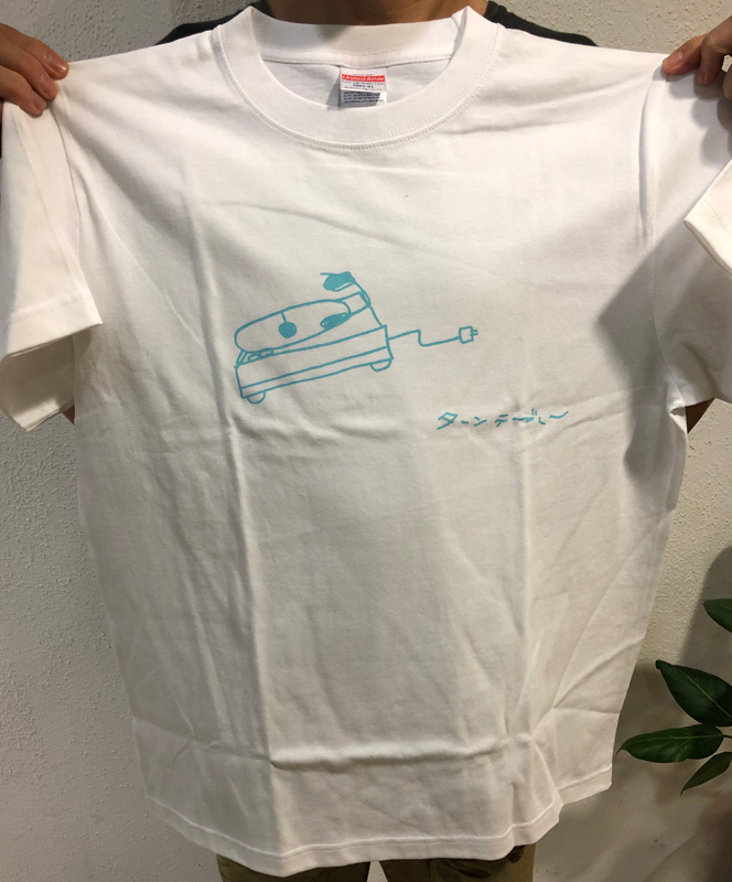 毛利桂 : ターンテーブル Tシャツ（白） - ウインドウを閉じる